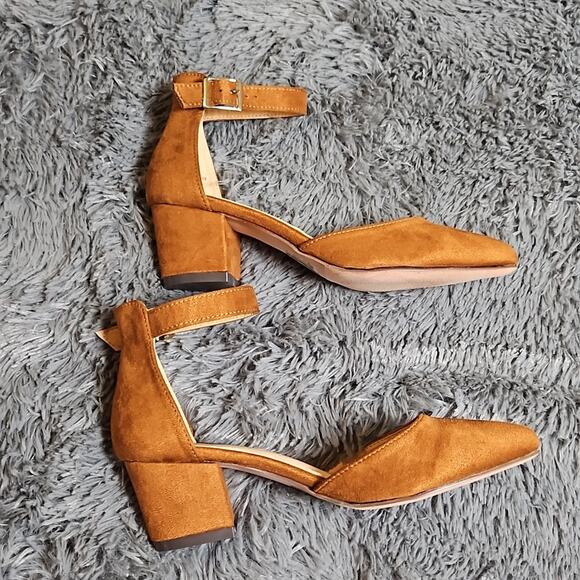 New Chase + Chloe Block Heel Pointed Toe Shoes Sz 7 Faux Brushed Suede - Picture 6 of 12